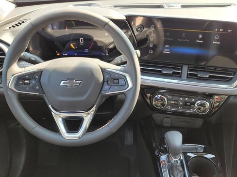 New 2026 Chevrolet Trax ACTIV w/ Driver Confidence Package FWD image 11