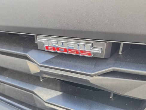 New 2026 Chevrolet Colorado Trail Boss AWD/4WD image 2