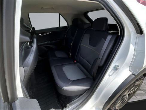 Used 2025 Kia Niro LX FWD image 23