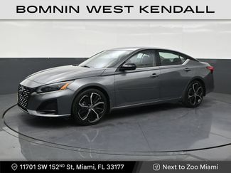 Used 2024 Nissan Altima 2.5 SR w/ SR Premium Package FWD video 1