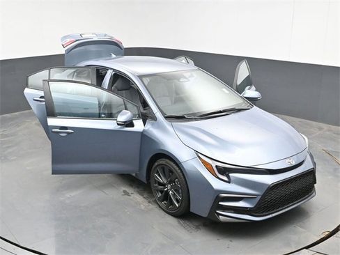 Used 2026 Toyota Corolla SE w/ SE Package image 49