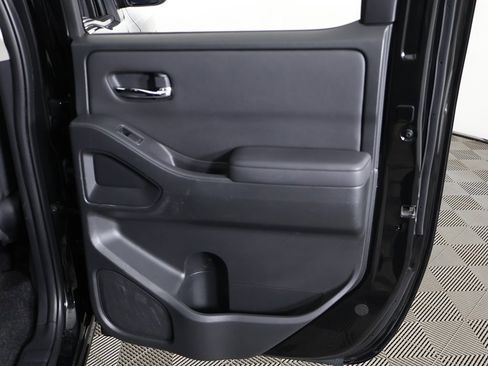 Used 2022 Nissan Frontier SV image 22