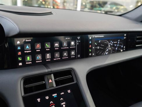 Used 2023 Porsche Taycan w/ Premium Package image 17