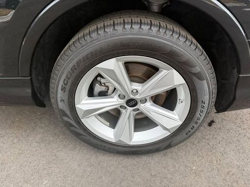 Used 2024 Audi Q7 2.0T Premium Plus image 8