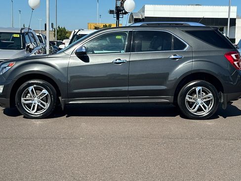 Used 2017 Chevrolet Equinox Premier w/ Enhanced Convenience Package AWD/4WD image 7