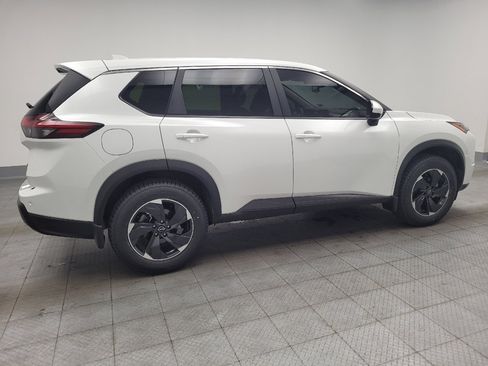 Used 2024 Nissan Rogue SV FWD image 10