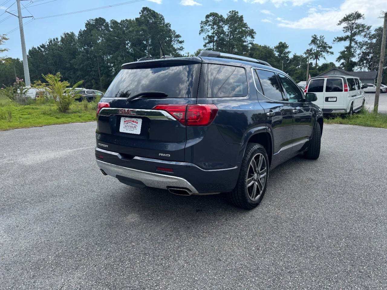 Used 2018 GMC Acadia Denali w/ Technology Package AWD/4WD image 35