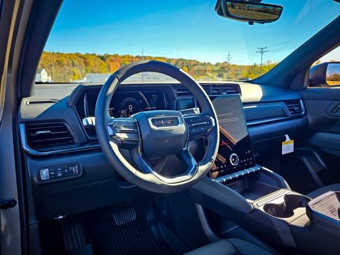 New 2026 GMC Terrain AT4 w/ Convenience Package III image 15