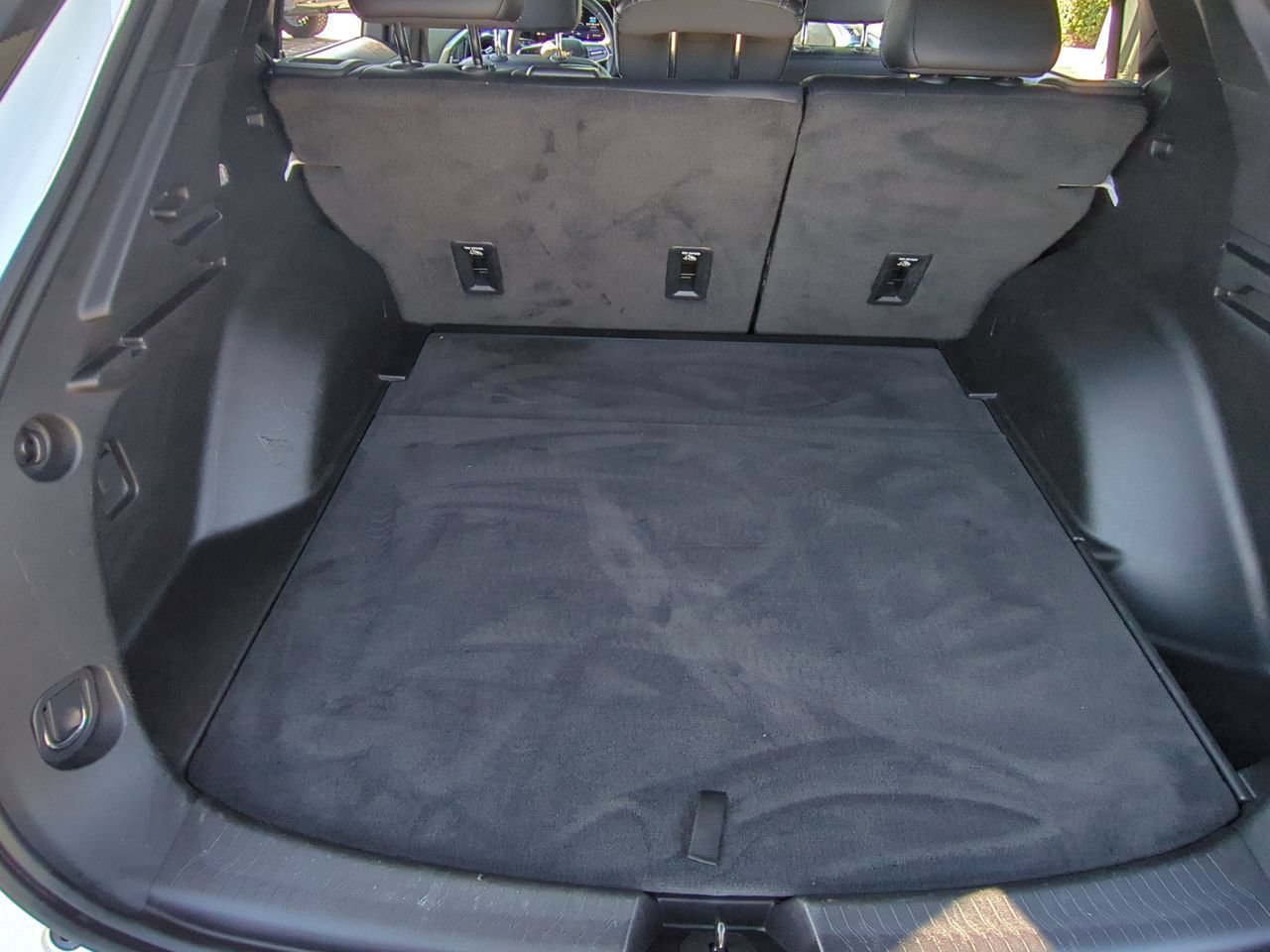 Used 2024 Chevrolet Equinox EV LT w/ LPO, Blackout Package FWD image 24