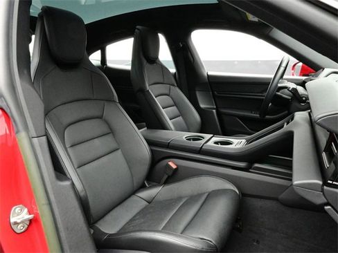 Certified 2022 Porsche Taycan 4S image 17