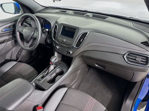 Used 2024 Chevrolet Equinox RS image 29