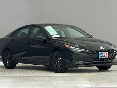 Used 2023 Hyundai Elantra SEL FWD image 7