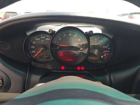 Used 2004 Porsche Boxster RWD image 16