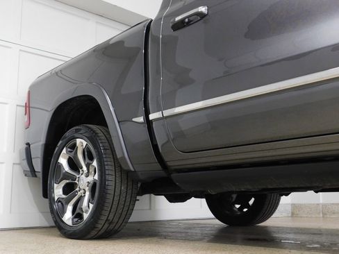 Used 2022 RAM 1500 Limited image 10