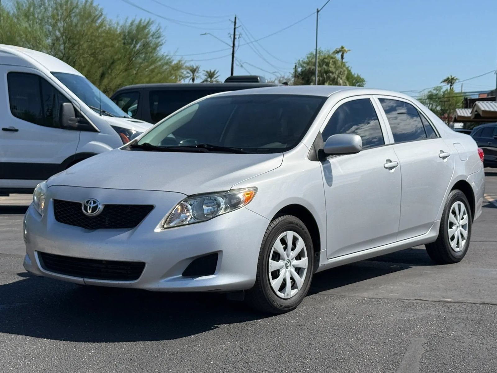 Used 2010 Toyota Corolla LE FWD image 1