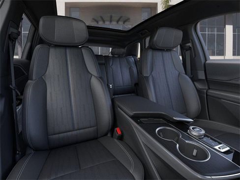 New 2026 Cadillac Lyriq Sport image 16