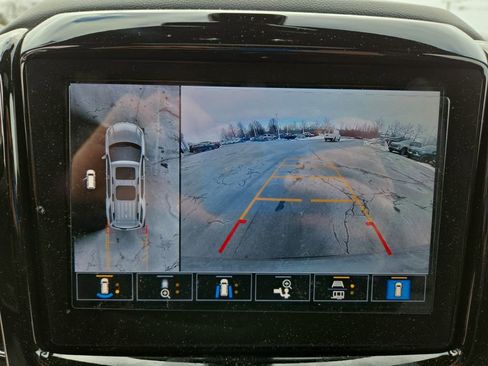 Used 2023 Chevrolet Traverse Premier w/ Redline Edition image 24