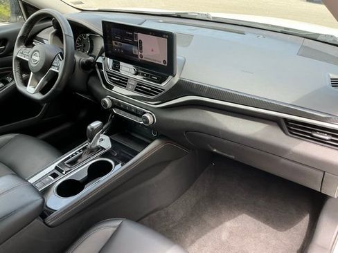 Used 2023 Nissan Altima 2.5 SR w/ SR Premium Package AWD/4WD image 19