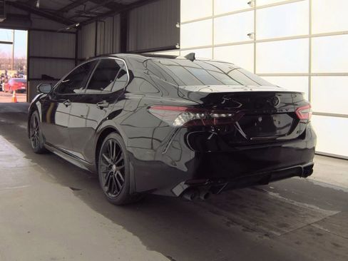 Used 2023 Toyota Camry XSE image 4