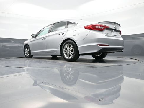 Used 2017 Hyundai Sonata SE image 31