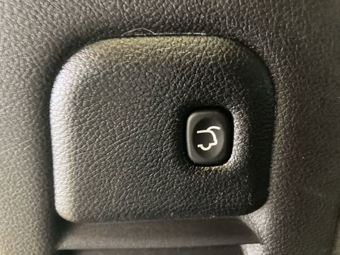 Used 2023 Dodge Durango GT image 28