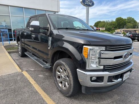 Used 2017 Ford F250 Lariat w/ Chrome Package AWD/4WD image 3