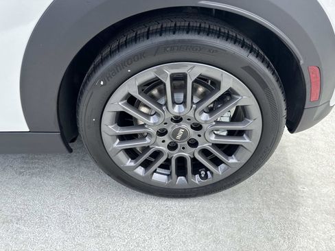 New 2026 MINI Cooper 2-Door Hardtop FWD image 6