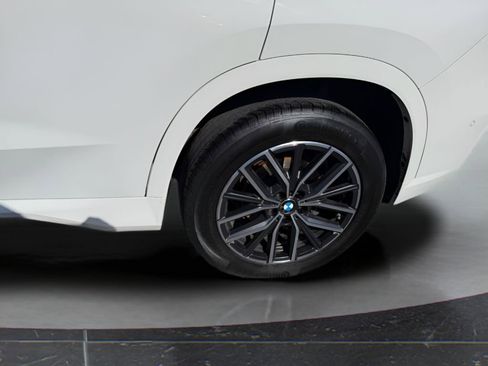 Used 2025 BMW X1 xDrive28i w/ M Sport Package image 13