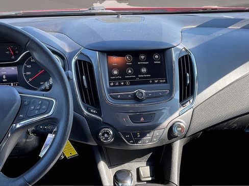 Used 2019 Chevrolet Cruze LS image 9