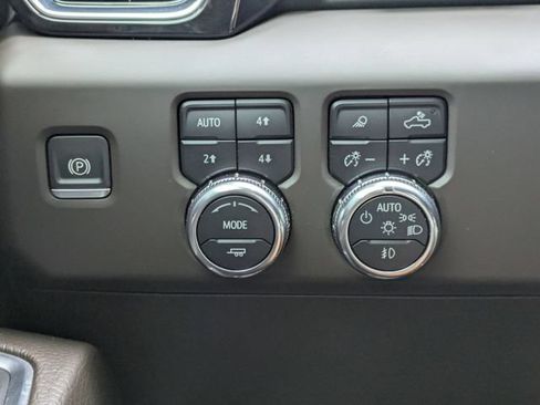Used 2023 GMC Sierra 1500 Denali AWD/4WD image 26