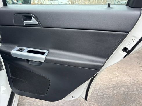 Used 2010 Volvo S40 2.4i image 17