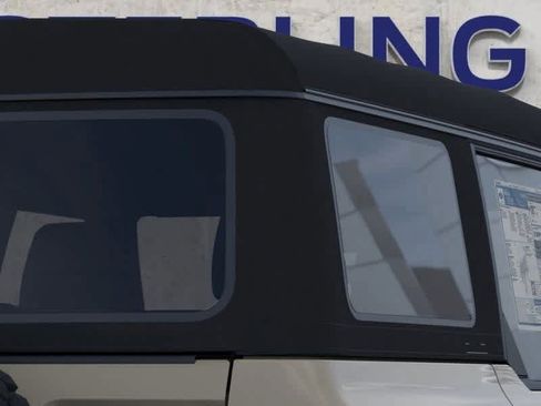 New 2025 Ford Bronco Outer Banks w/ Sasquatch Package image 25