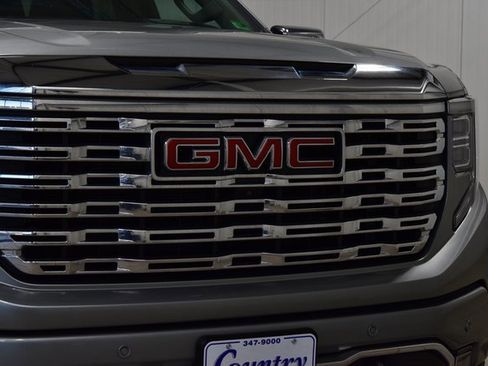 Used 2023 GMC Sierra 1500 Denali image 11