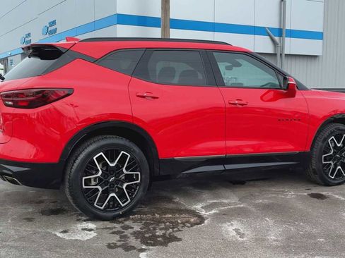 Certified 2023 Chevrolet Blazer RS w/ Driver Confidence II Package image 2