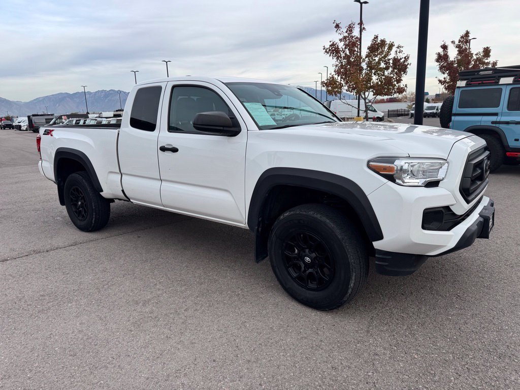 Used 2022 Toyota Tacoma SR w/ SX Package AWD/4WD image 8
