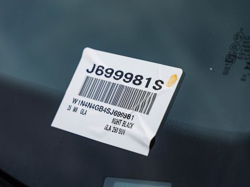 Certified 2025 Mercedes-Benz GLA 250 GLA 250 image 26