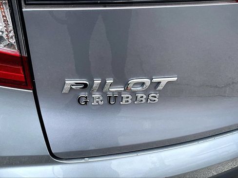 Used 2020 Honda Pilot Elite image 43