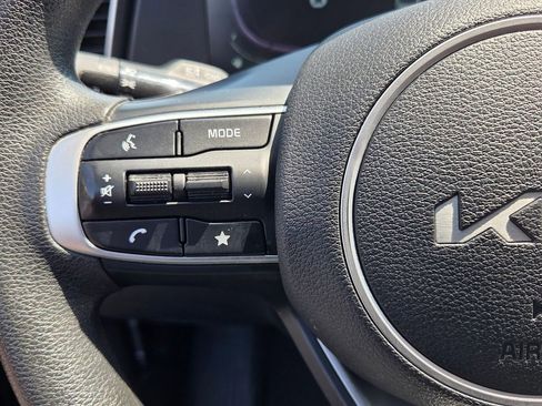 Used 2023 Kia Sportage LX AWD/4WD image 23