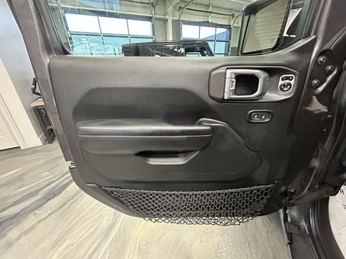 Used 2018 Jeep Wrangler Unlimited Sport S image 50