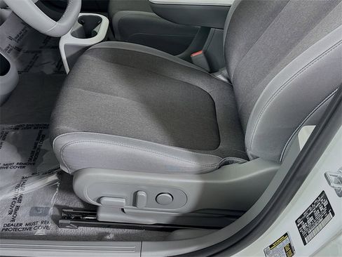 Certified 2024 Hyundai Ioniq 5 SE image 24