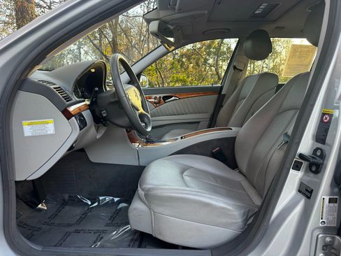 Used 2008 Mercedes-Benz E 350 4MATIC Wagon image 14