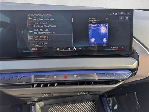 Used 2025 BMW X3 xDrive30i w/ Premium Package image 13