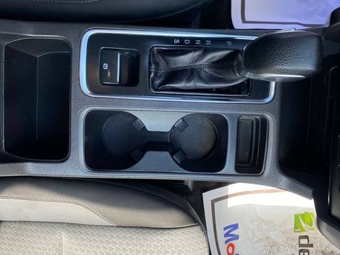 Used 2019 Ford Escape SE FWD image 24