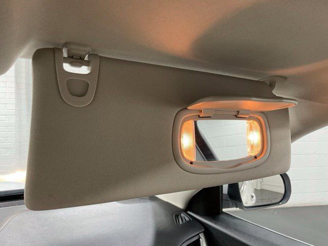 Used 2016 Jeep Cherokee Limited AWD/4WD image 33