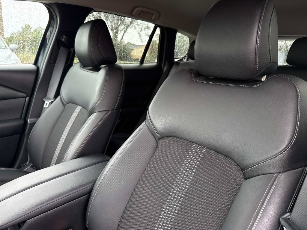 Used 2025 MAZDA CX-50 AWD 2.5 S w/ Cargo Package image 23