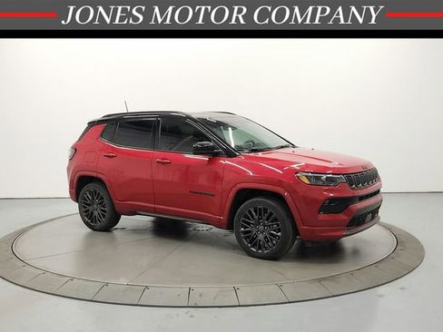 Used 2024 Jeep Compass Limited w/ High Altitude Package image 1