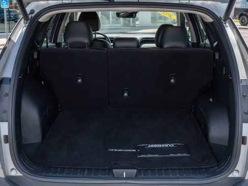 Used 2023 Hyundai Tucson Limited w/ Cargo Package FWD image 13