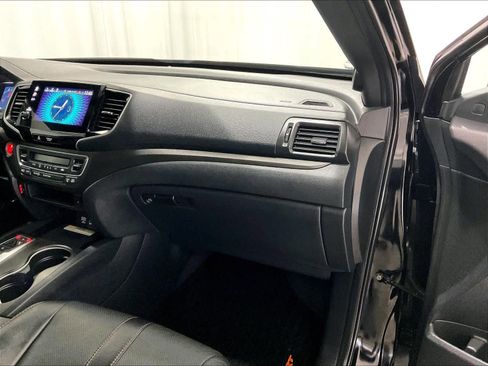 Used 2023 Honda Passport TrailSport image 13