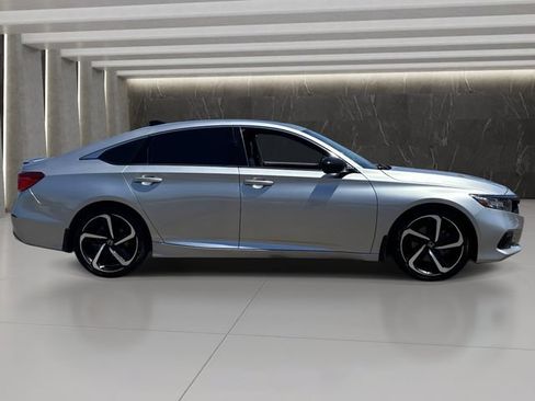 Used 2022 Honda Accord Sport image 7