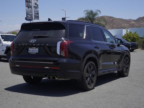 Used 2024 Hyundai Palisade XRT FWD image 3